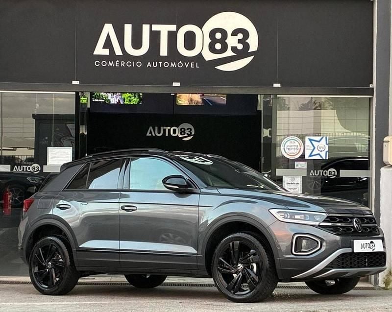 Cinzento Usado 2025 VW T-Roc SUV | € 29.990 (Preço justo) - Imagem 1/1
