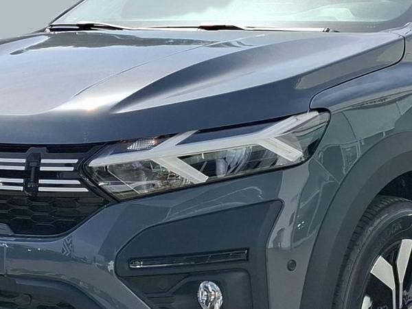 Usado Dacia Jogger Expression 100 HP (73 kW) 2025 Cinzento Monovolume