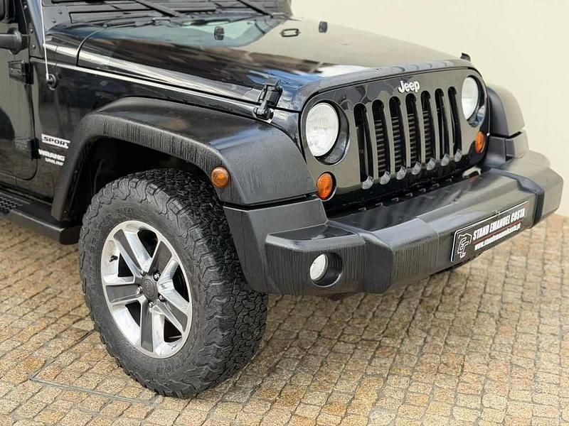 Usado Jeep Wrangler 200 HP (147 kW) 2012 Preto SUV