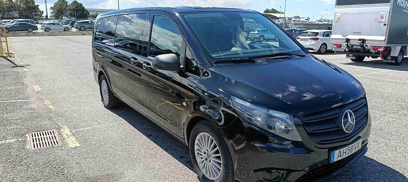 Preto Usado 2021 Mercedes e-Vito Van | € 35.990 - Imagem 1/4