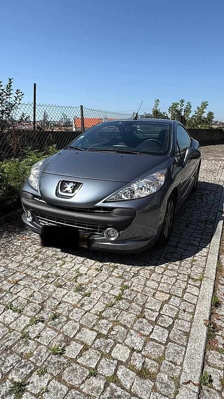 Usado Peugeot 207 109 HP (80 kW) 2008 Cinzento Cabrios