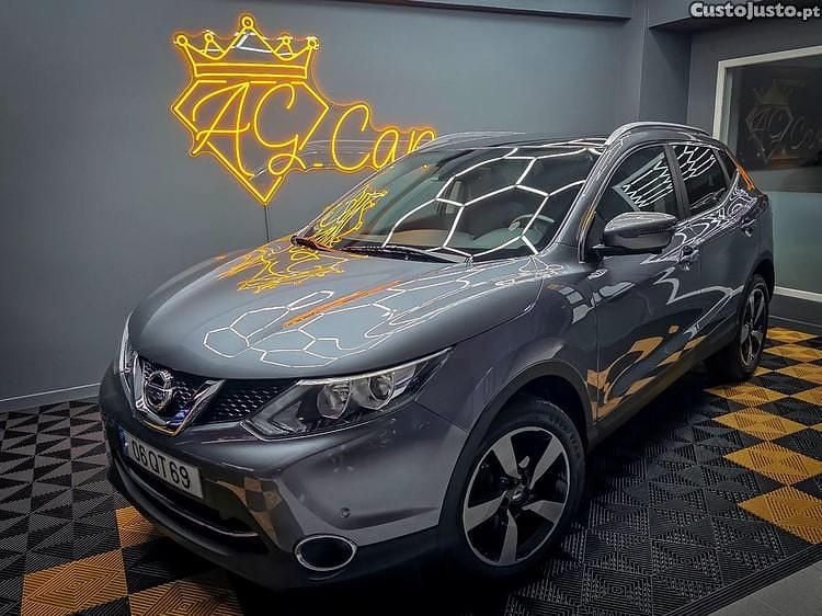 Cinza Usado 2016 Nissan Qashqai Tekna SUV | € 14.990 (Super Preço) - Imagem 1/1