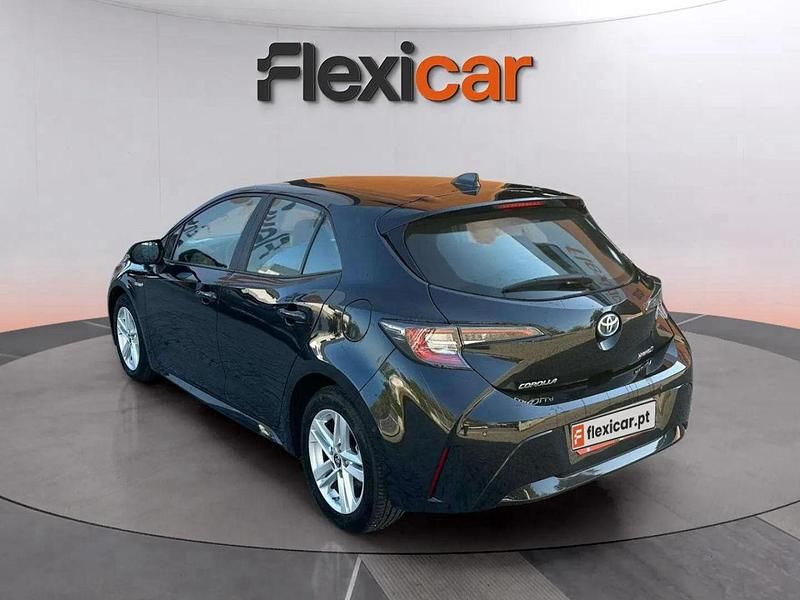 Usado Toyota Corolla Comfort 122 HP (89 kW) 2021 Preto