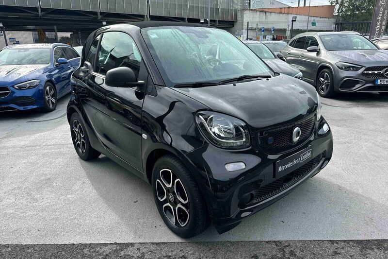 Preto Usado 2020 Smart ForTwo Electric Drive Passion Coupé | € 15.900 (Caro) - Imagem 1/4