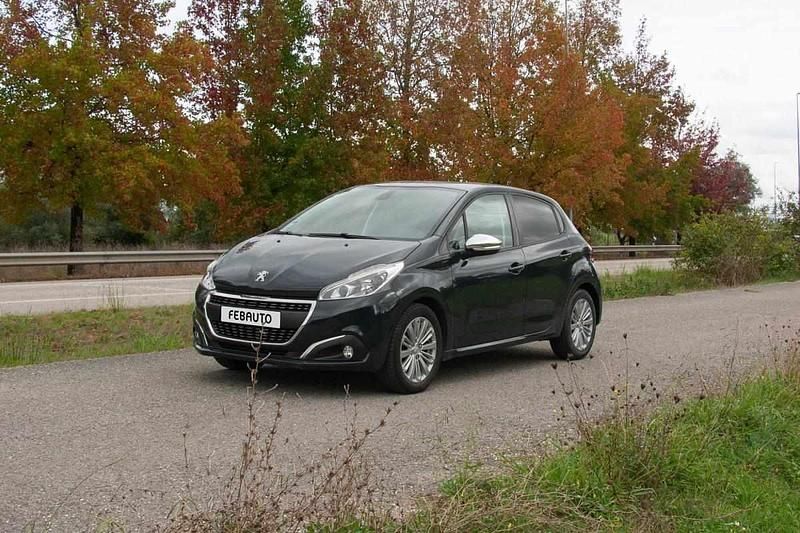 Cinza Usado 2019 Peugeot 208 Allure Citadino | € 12.950 (Preço justo) - Imagem 1/4