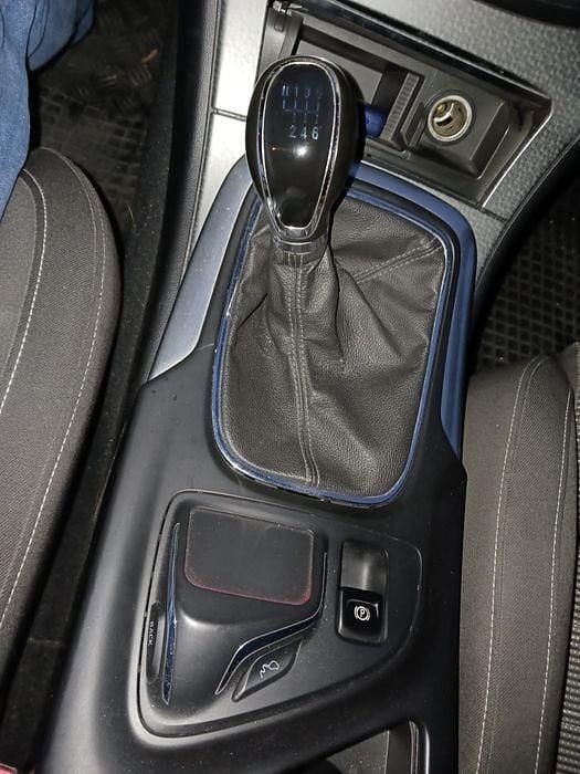 Usado Opel Insignia Sport 130 HP (95 kW) 2014 Carrinha