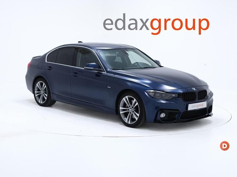 Azul Usado 2015 BMW 335 Comfort Edition Sedan | € 26.990 - Imagem 1/4