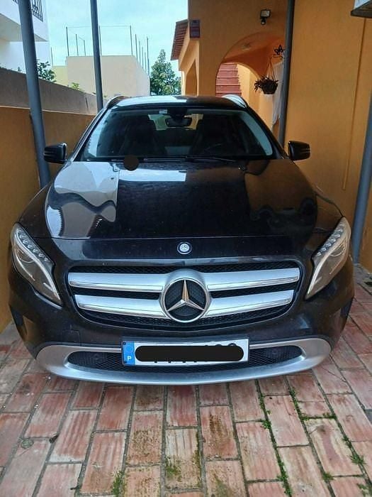 Usado Mercedes GLA180 110 HP (80 kW) 2016 SUV
