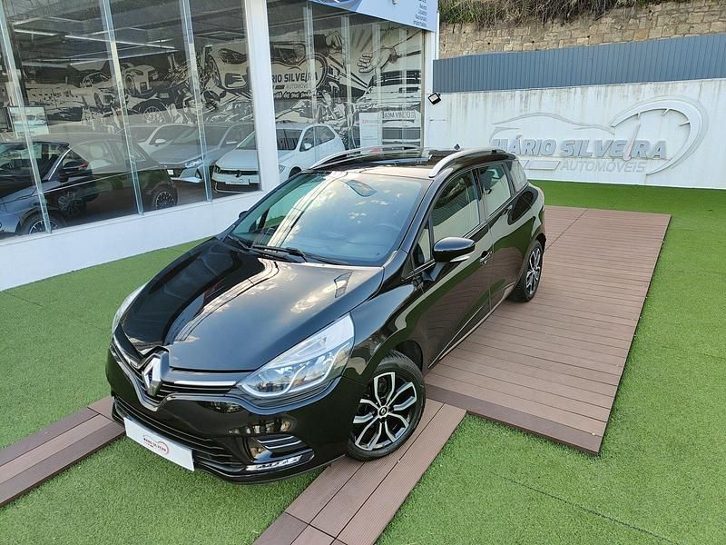 Usado Renault Clio GrandTour LIMITED 90 HP (66 kW) 2018 Preto Carrinha