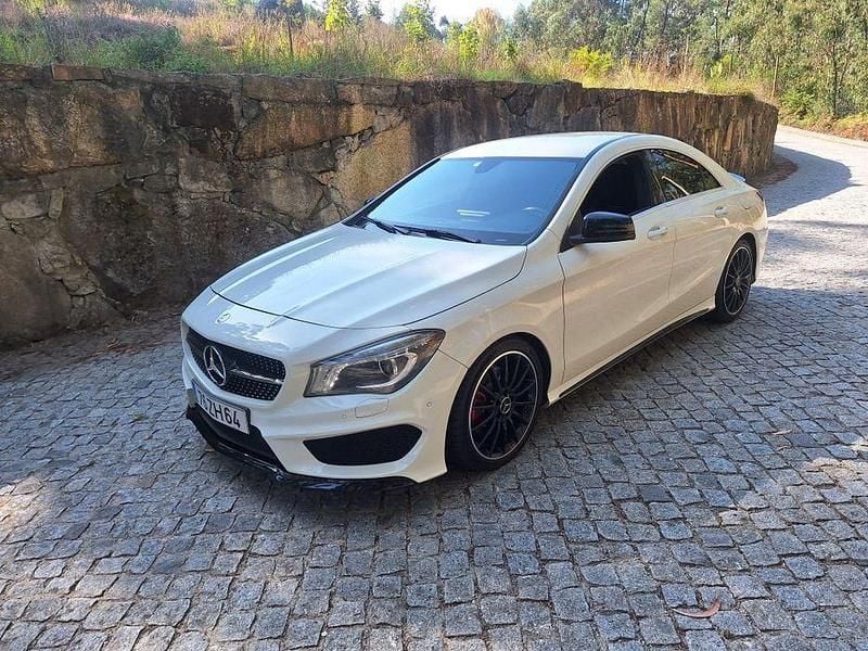 Usado 2014 Mercedes CLA220 AMG Sedan | € 21.500 (Preço justo) - Imagem 1/4
