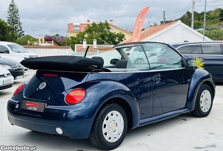 Usado VW New Beetle Cabriolet 75 HP (55 kW) 2004 Azul Cabrios