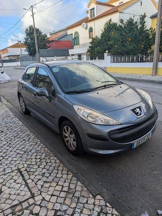 Usado 2008 Peugeot 207 Sedan | € 3.700 (Preço justo) - Imagem 1/4