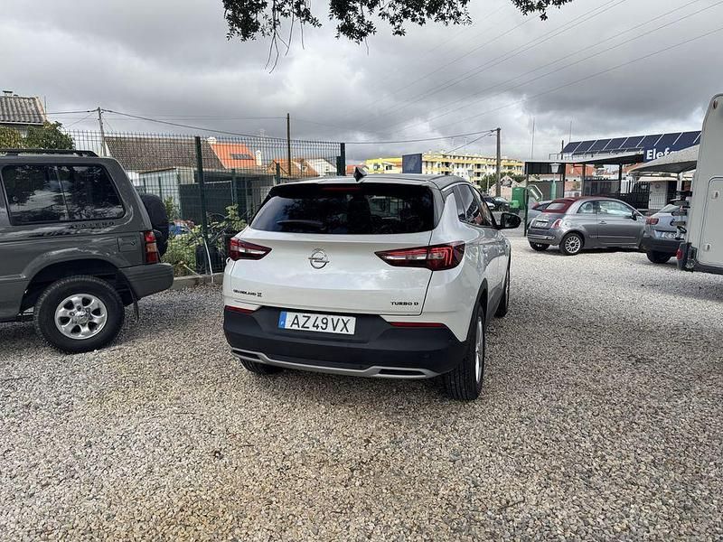 Usado Opel Grandland X Innovation 120 HP (88 kW) 2018 SUV