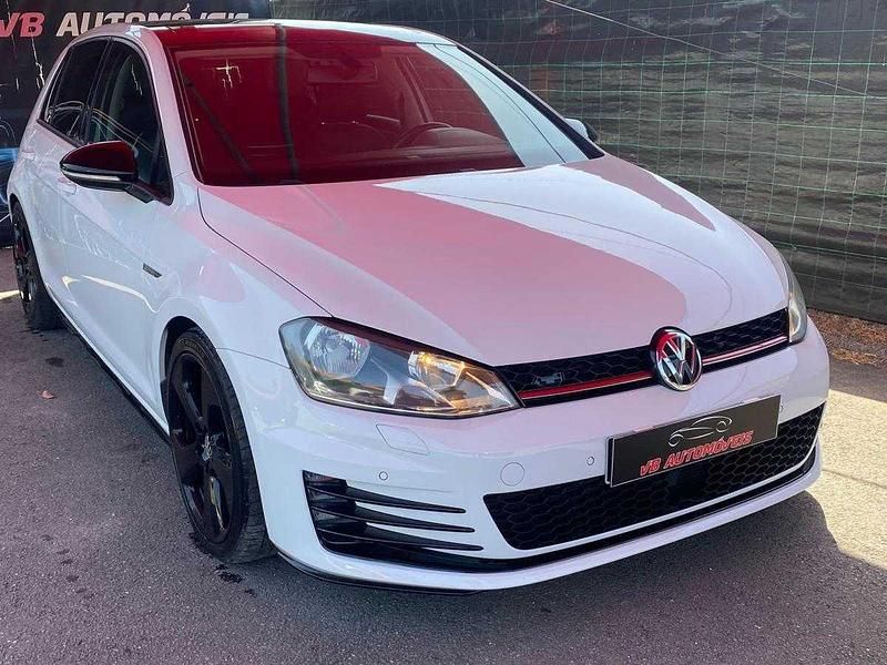 Branco Usado 2014 VW Golf VII | € 18.000 (Caro) - Imagem 1/4