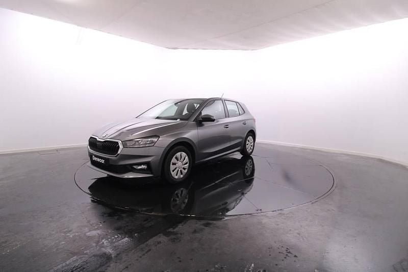 Cinza Usado 2023 Skoda Fabia Selection | € 17.450 (Preço elevado) - Imagem 1/4