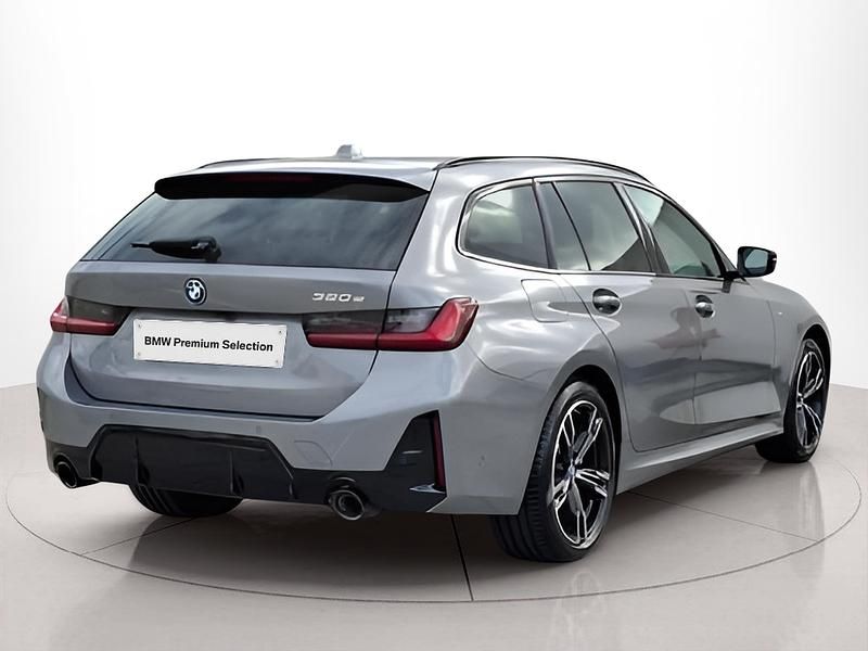 Usado BMW 320e Advantage 204 HP (150 kW) 2024 Cinzento Carrinha