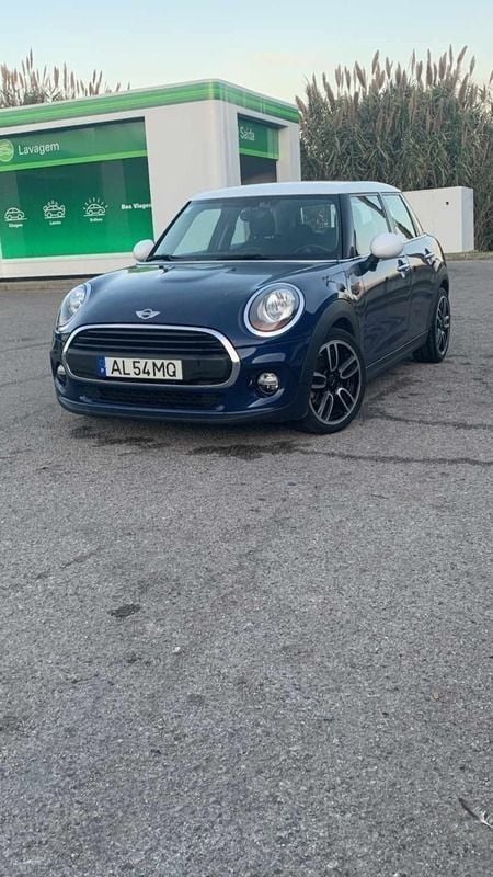Azul Usado 2017 Mini One D Citadino | € 16.500 (Caro) - Imagem 1/4