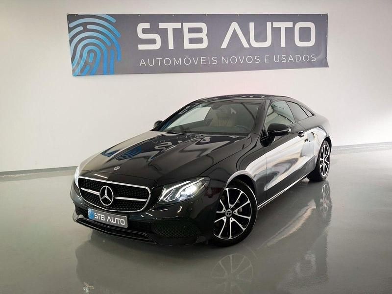 Usado Mercedes E220 194 HP (142 kW) 2018 Preto Coupé