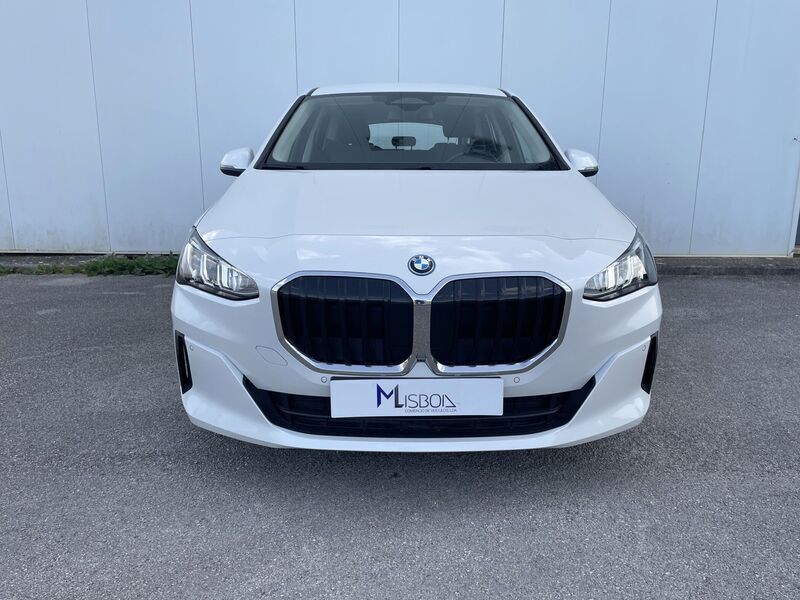 Branco Usado 2023 BMW 225 Active Tourer Monovolume | € 33.950 - Imagem 1/4