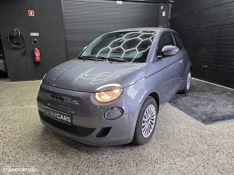 Usado Fiat 500e 86 kW (118 HP) 2022 Cinzento