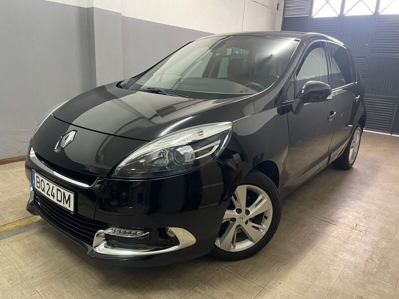 Preto Usado 2012 Renault Scénic III Monovolume | € 7.990 (Preço justo) - Imagem 1/4
