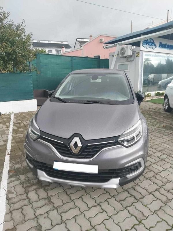 Cinzento Usado 2019 Renault Captur SUV | € 16.800 (Preço justo) - Imagem 1/4