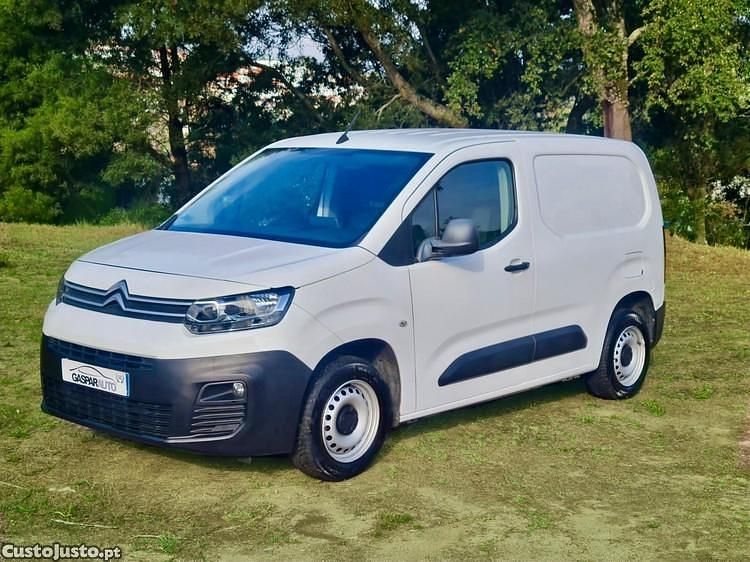 Branco Usado 2019 Citroën Berlingo Monovolume | € 13.500 (Preço justo) - Imagem 1/1