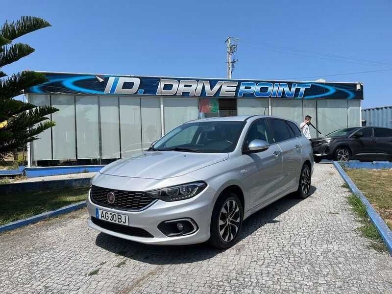Cinzento Usado 2021 Fiat Tipo Wagon Carrinha | € 12.900 (Preço justo) - Imagem 1/4