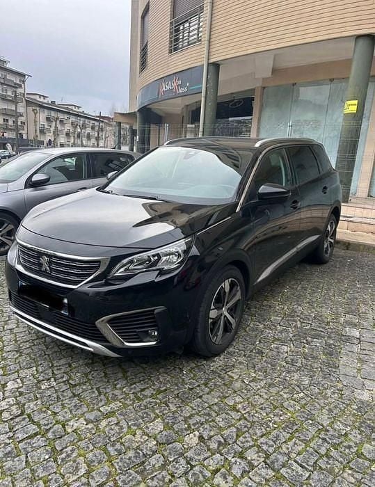 Usado 2017 Peugeot 5008 Monovolume | € 15.000 (Super Preço) - Imagem 1/4