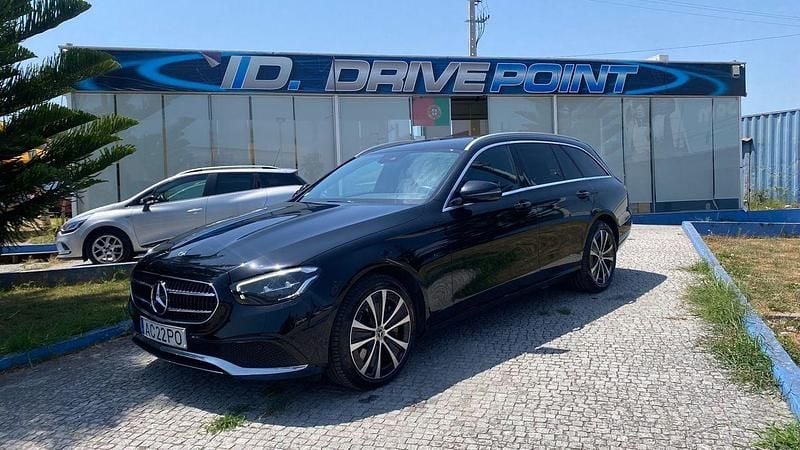 Preto Usado 2020 Mercedes E300 Avantgarde Carrinha | € 34.900 - Imagem 1/4