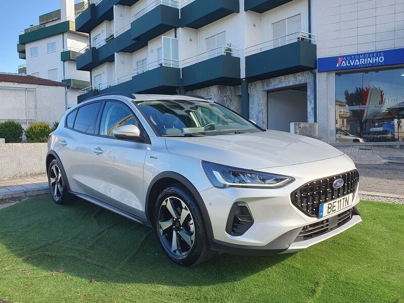 Cinza Usado 2023 Ford Focus Active | € 22.950 (Preço elevado) - Imagem 1/4