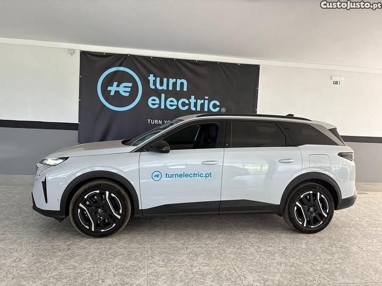 Branco Usado 2024 Peugeot e-5008 Allure SUV | € 37.900 - Imagem 1/1