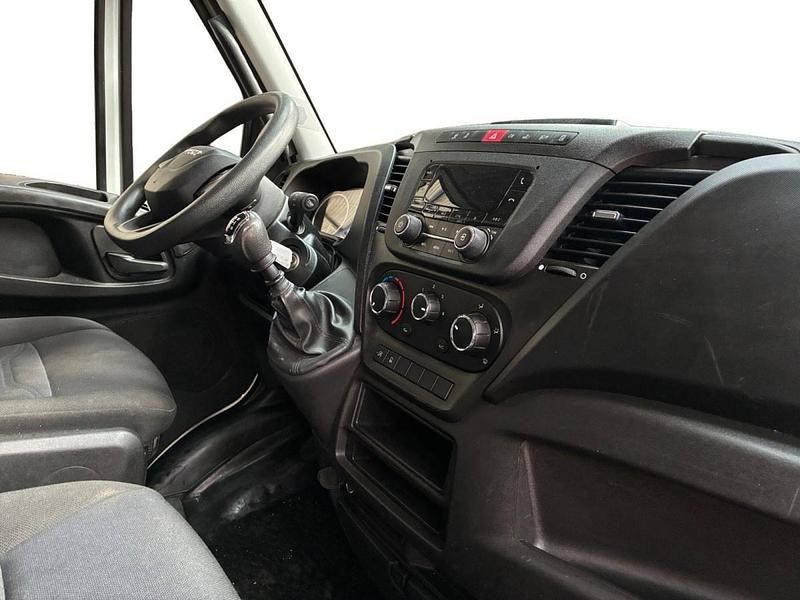 Branco Usado 2021 Iveco Daily | € 29.750 (Caro) - Imagem 1/1