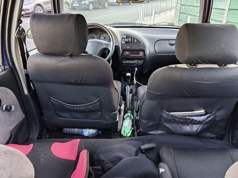 Usado 2000 Citroën Saxo Exclusive Citadino | € 2.200 - Imagem 1/4