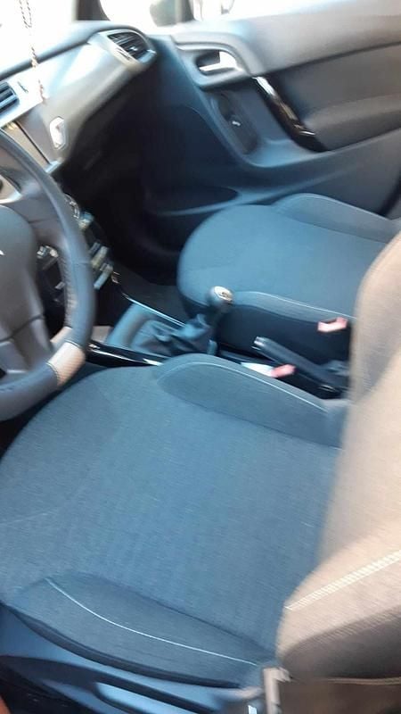 Usado Citroën C3 82 HP (60 kW) 2016 Cinzento Citadino