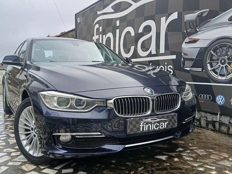 Usado BMW 320 Luxury Line 184 HP (135 kW) 2013 Azul Sedan