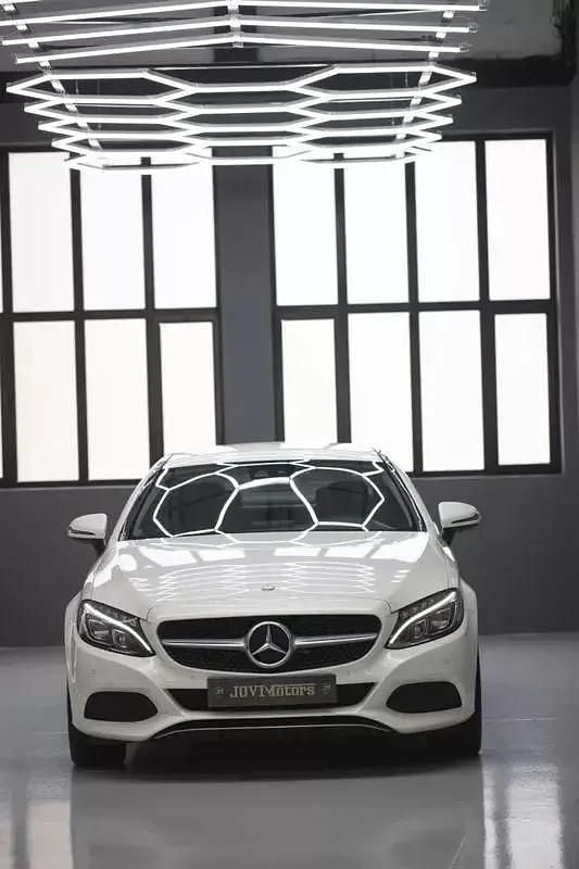 Usado Mercedes C220 Edition 170 HP (125 kW) 2017 Branco Coupé