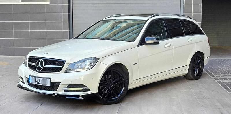 Branco Usado 2011 Mercedes C220 | € 11.750 (Preço justo) - Imagem 1/4