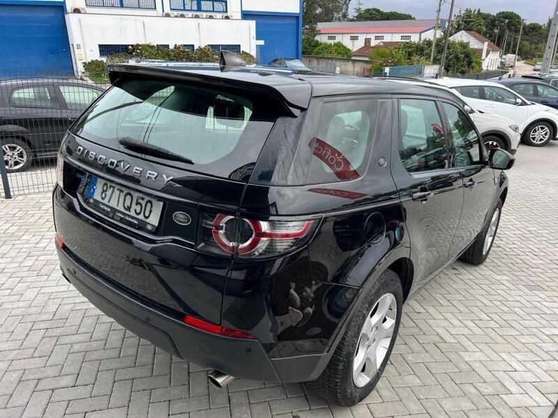 Preto Usado 2017 Land Rover Discovery 5 SE SUV | € 23.900 - Imagem 1/4
