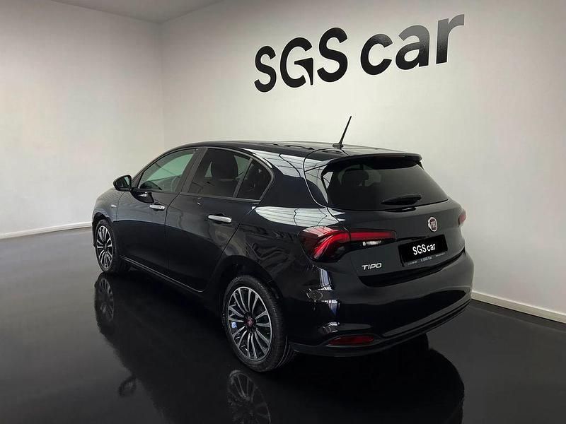 Usado Fiat Tipo City Life 101 HP (74 kW) 2022 Preto Sedan