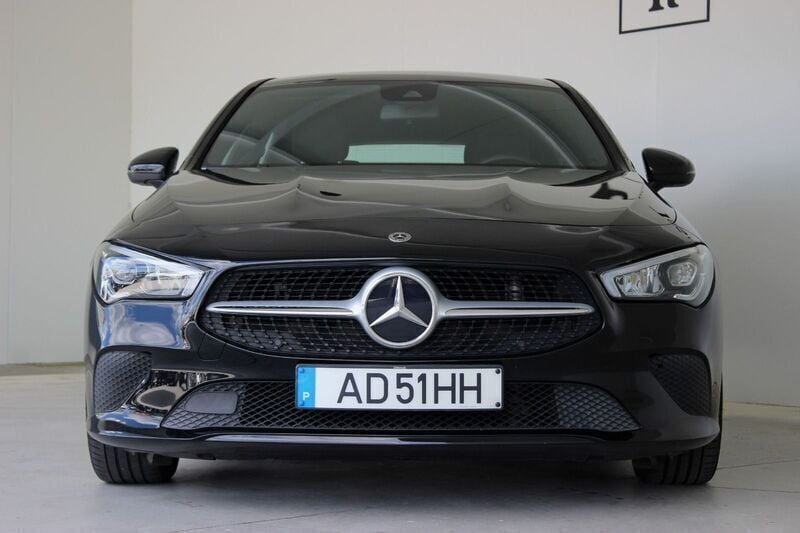 Preto Usado 2020 Mercedes CLA180 Shooting Brake Business Carrinha | € 26.400 (Preço justo) - Imagem 1/4