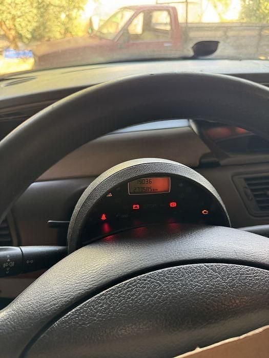 Usado 2005 Citroën C8 Monovolume | € 3.300 - Imagem 1/4