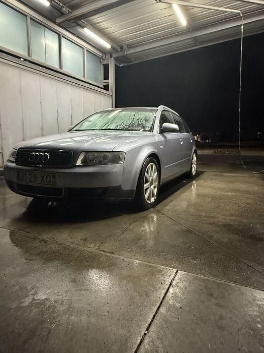 Usado 2004 Audi A4 S-Line Sedan | € 7.350 - Imagem 1/4