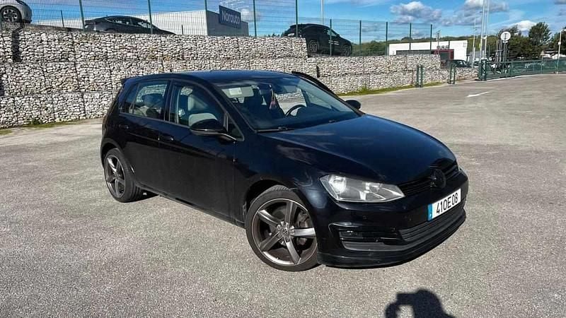 Preto Usado 2013 VW Golf VII Citadino | € 11.900 - Imagem 1/4
