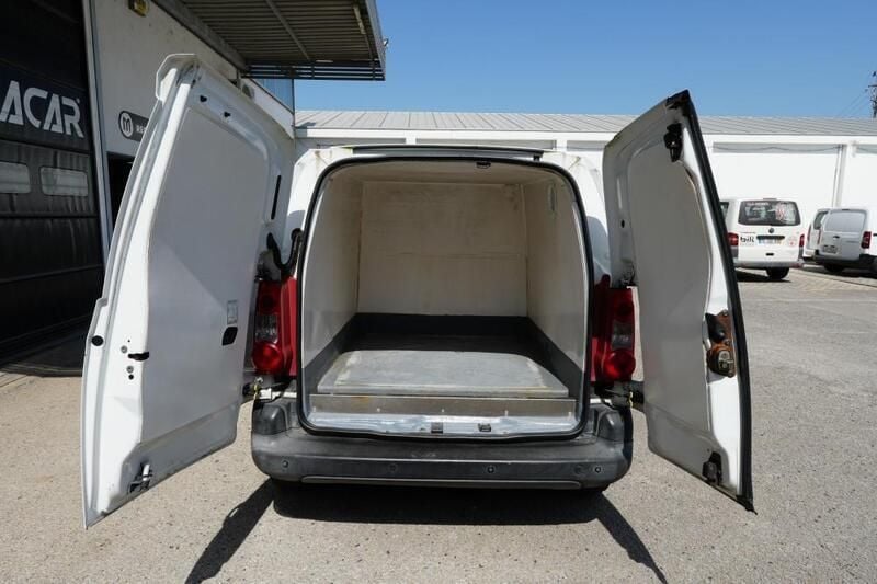 Branco Usado 2009 Citroën Berlingo Monovolume | € 4.000 (Preço justo) - Imagem 1/4