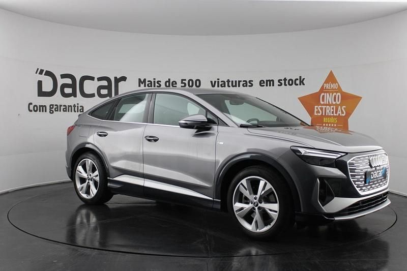 Cinza Usado 2022 Audi Q4 e-tron S-Line SUV | € 39.899 (Preço justo) - Imagem 1/3