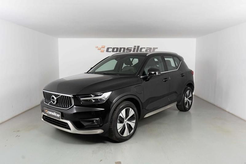 Preto Usado 2022 Volvo XC40 Inscription SUV | € 25.890 (Super Preço) - Imagem 1/4