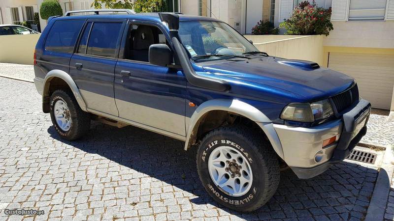 Mitsubishi pajero sport 1999