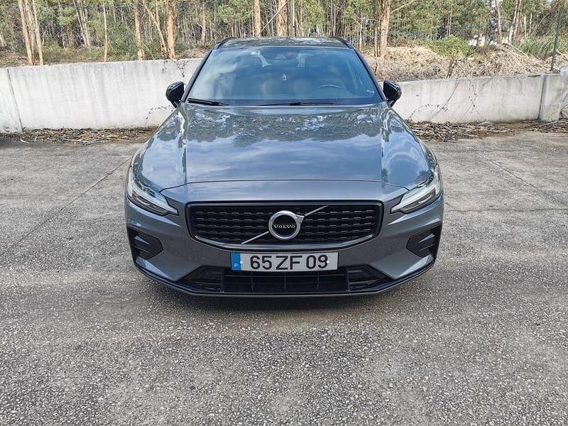 Usado 2019 Volvo V60 Carrinha | € 27.000 (Preço justo) - Imagem 1/4