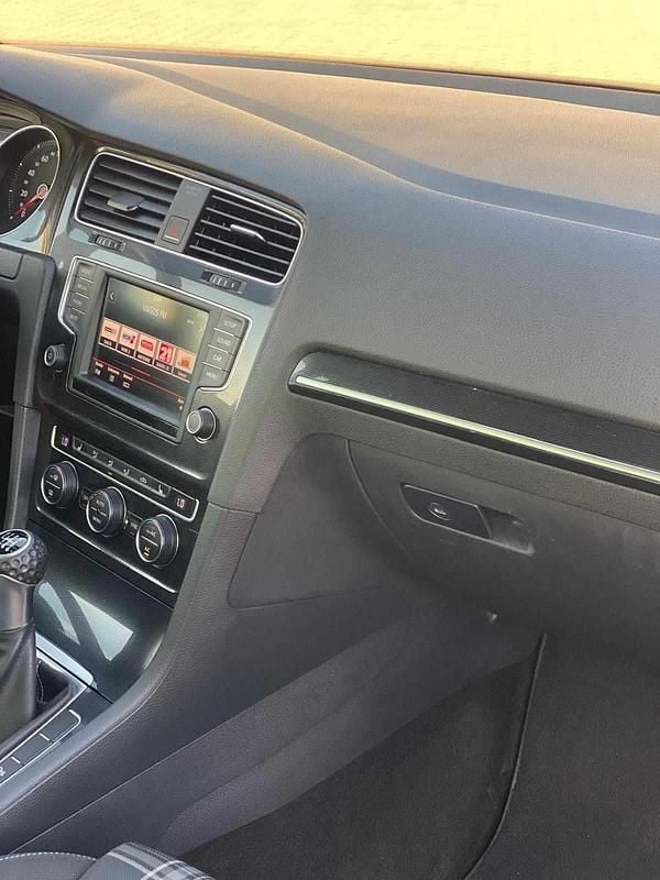 Usado VW Golf VII 184 HP (135 kW) 2016 Preto